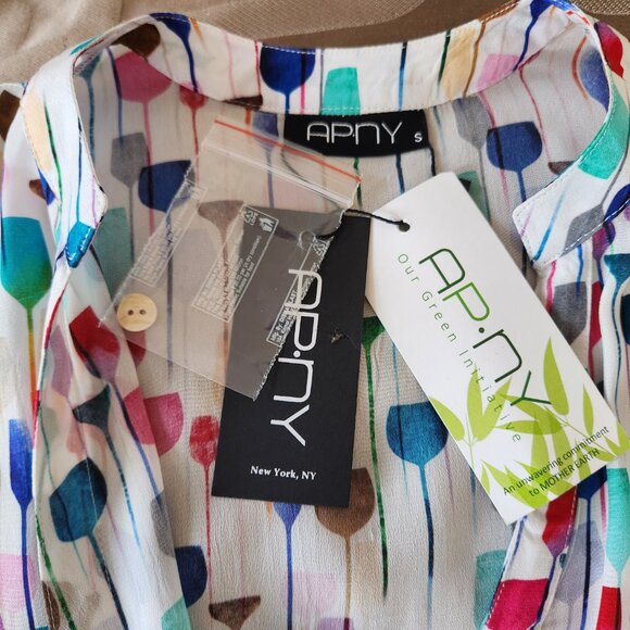 APNY NEW YORK WATERCOLOR WINE GLASS PRINT WOMAN'S BLOUSE SIZE S - Picture 5 of 11